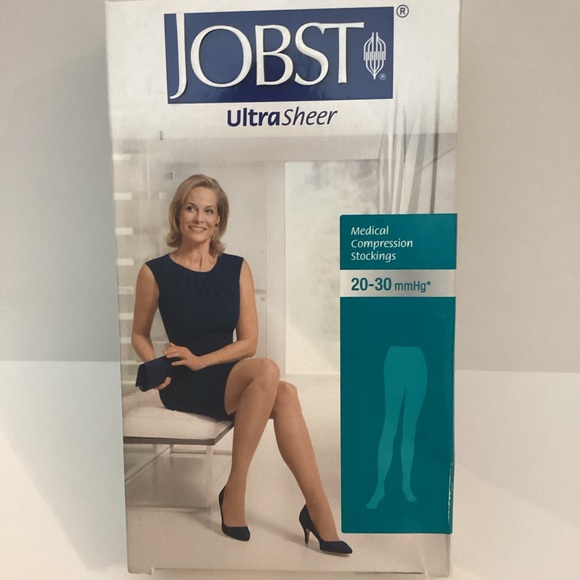 New Jobst Ultrasheer Closed Toe 20-30 mmHg Compression Pantyhose Black M… - Picture 4 of 10
